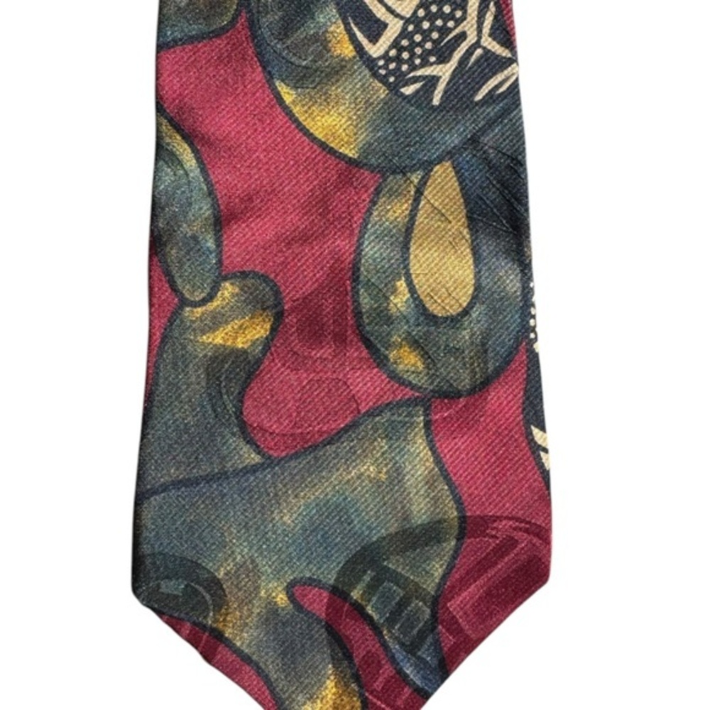 Bugatti men’s Italian silk Bold Red and Gold Abstract Pattern neck Tie